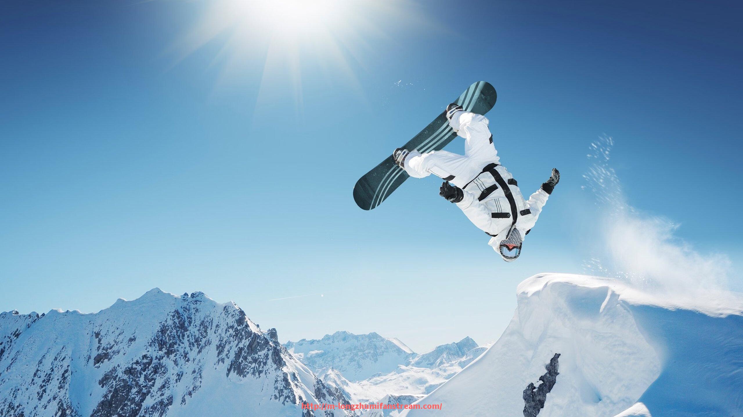 龙珠直播-综合类健身器材重量调节方法与应用范围