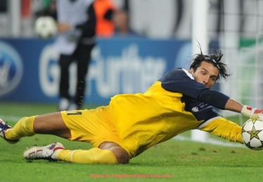 龙珠直播-传统媒体对世俱杯报道的重点内容与角度探讨